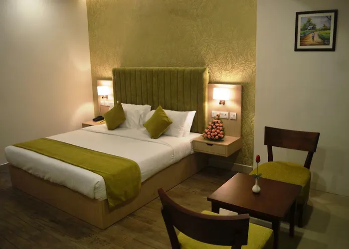 Raj Riveria Hotel